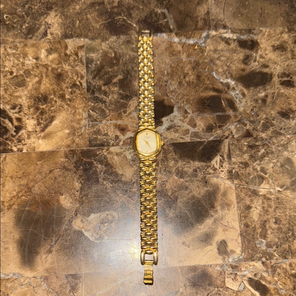 Elegant Gold Women's Watch